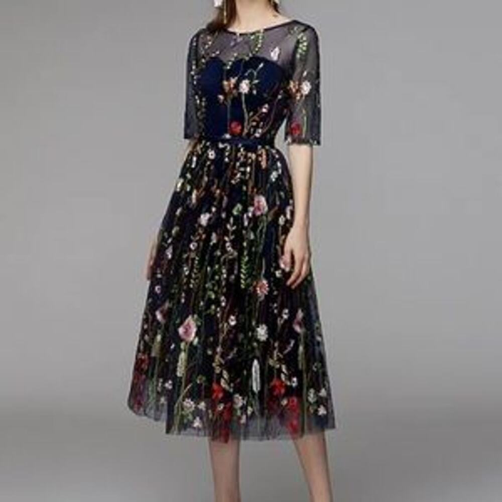 TS Couture Embroidered Organza Midi Floral Dress Black Full Skirt size 8 NWT